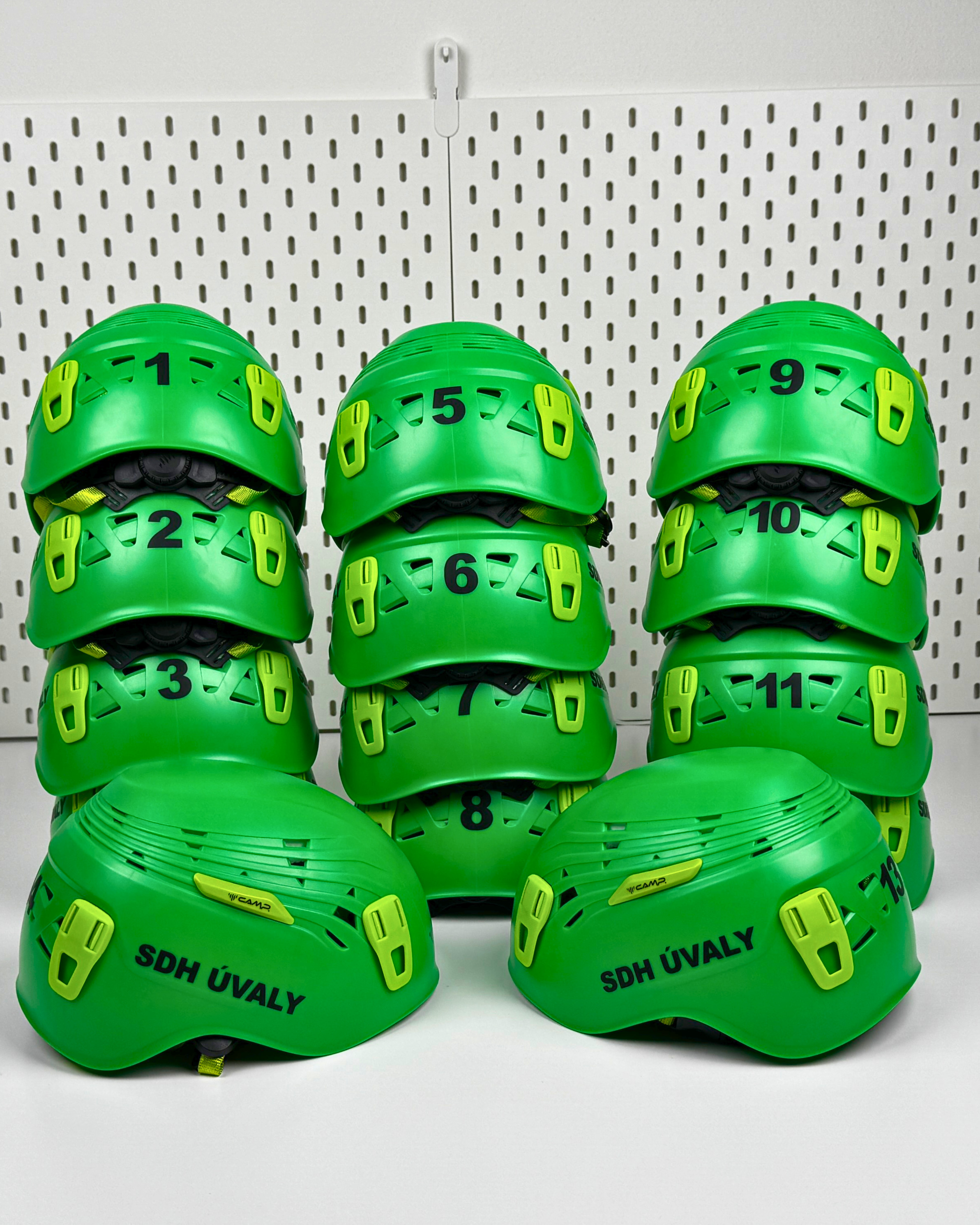 52b23ff2-5d6c-4987-acf7-6f5f97691236